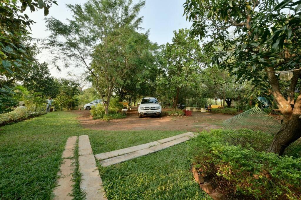 Lobville Homestay Karjat Exterior foto